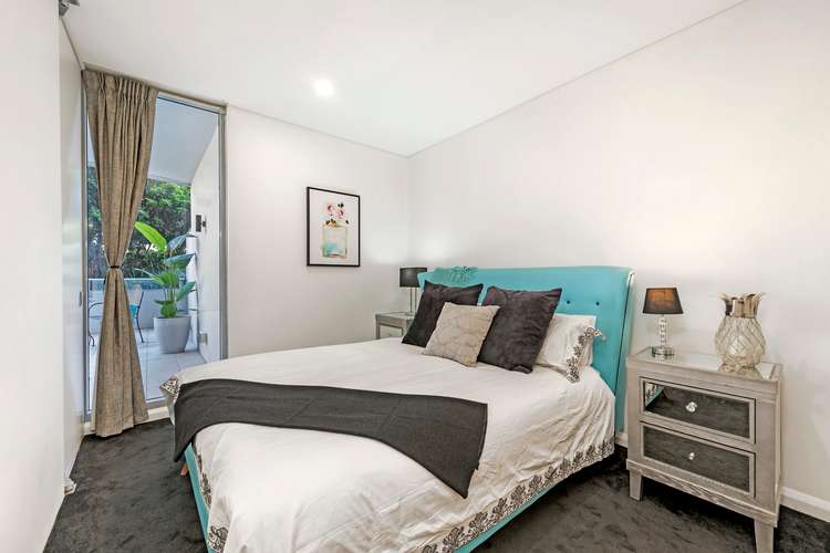 Fourth view of Homely apartment listing, 302/35 Shelley Street, Sydney NSW 2000