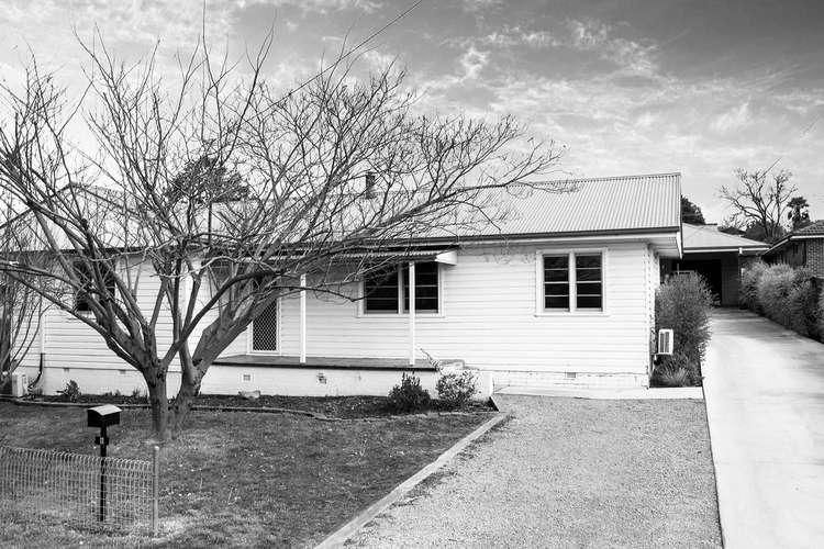 Main view of Homely house listing, 8 Dawson Avenue, Armidale NSW 2350