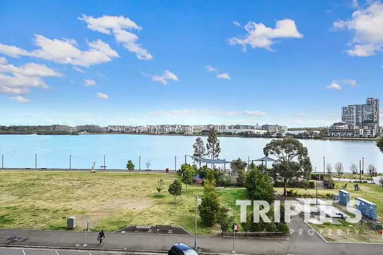 403/8B Mary Street