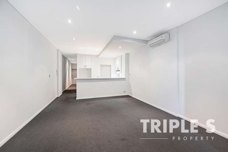 Fifth view of Homely apartment listing, 403/8B Mary Street, Rhodes NSW 2138