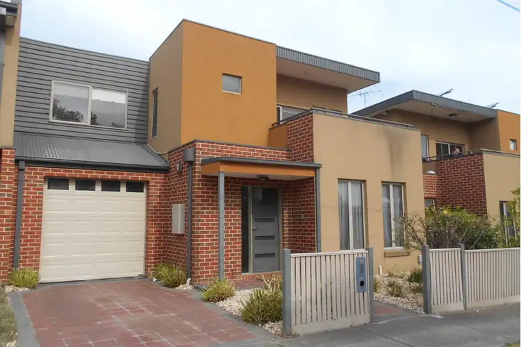 28B Johnston Street