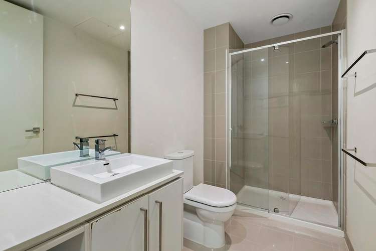 Fifth view of Homely apartment listing, 2012/25 Therry Street, Melbourne VIC 3000