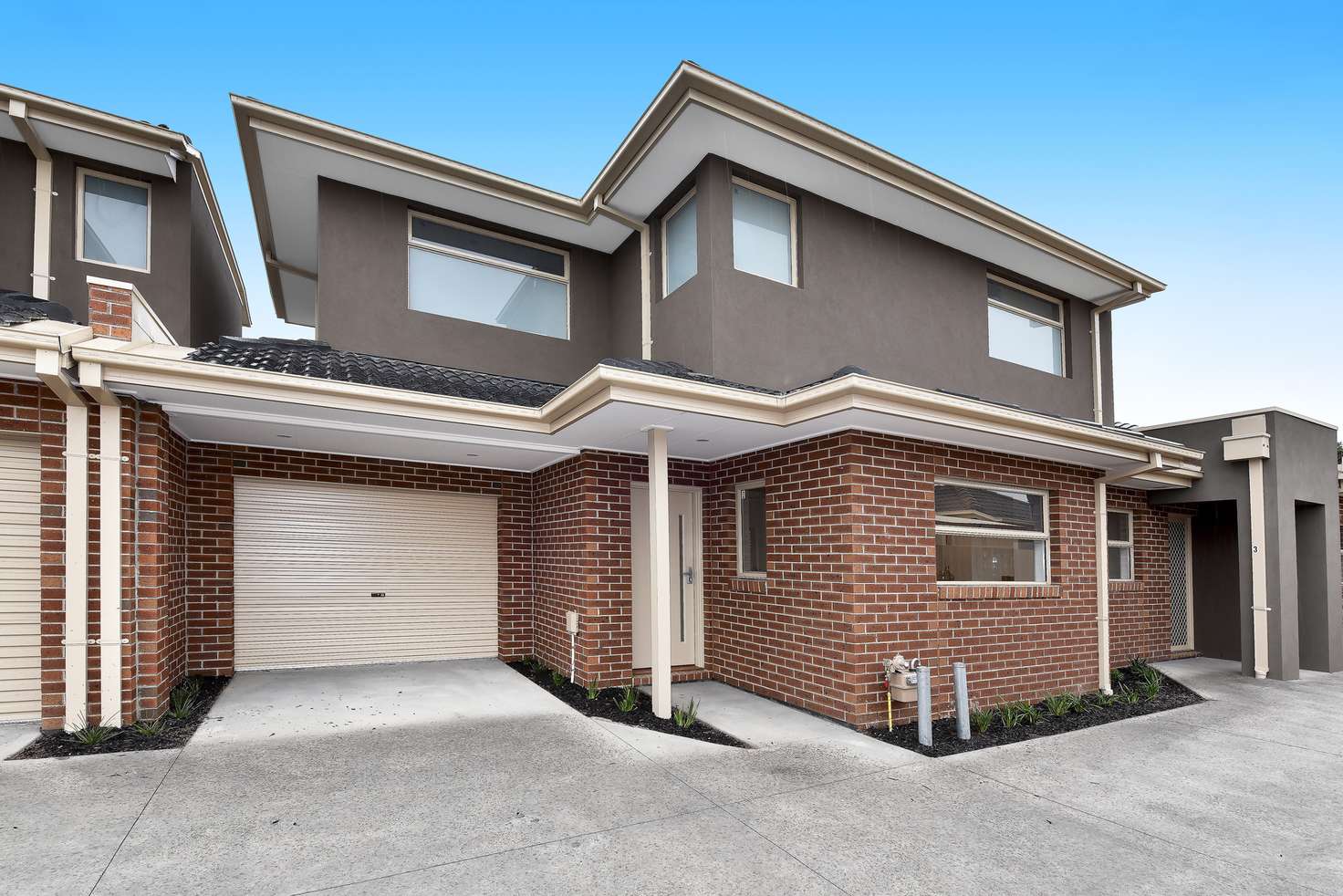 Main view of Homely townhouse listing, 2/80 Strathmerton Street, Reservoir VIC 3073
