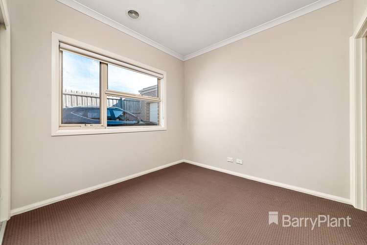 Fifth view of Homely unit listing, 2/10 Leveque Loop, Craigieburn VIC 3064