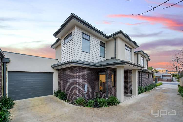 Main view of Homely townhouse listing, 2/5 Kynoch Street, Deer Park VIC 3023