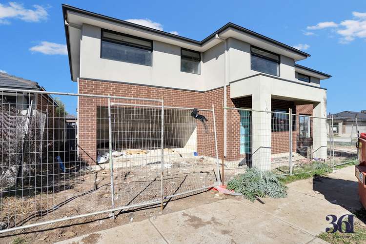 Second view of Homely house listing, 31 Amaroo Walk, Werribee VIC 3030