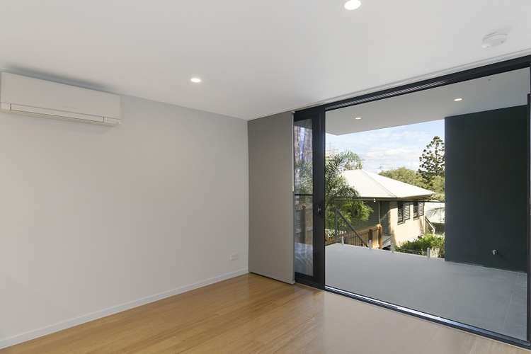 Fourth view of Homely unit listing, 2/45 Clarence Road, Indooroopilly QLD 4068