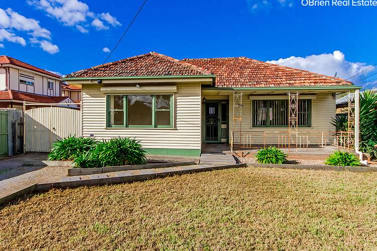 Main view of Homely house listing, 52 East Esplanade, St Albans VIC 3021