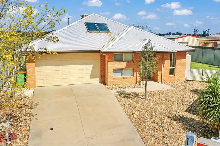 Second view of Homely house listing, 4 Wren Court, Echuca VIC 3564
