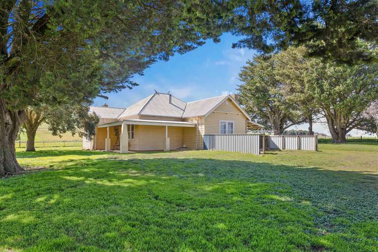 300 Midas Road, Blowhard VIC 3352