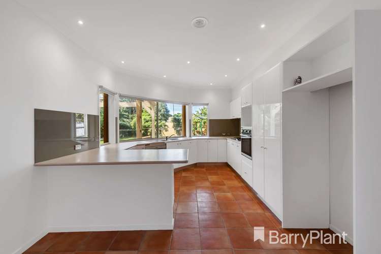 Fifth view of Homely house listing, 8 Templeton Court, Werribee VIC 3030