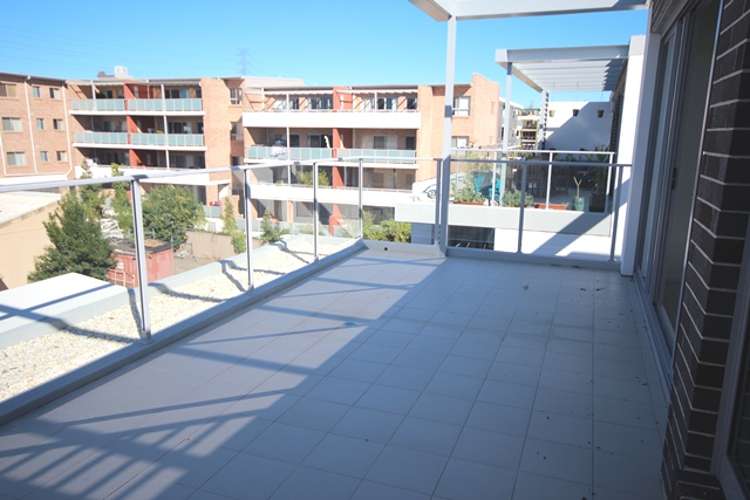 Fifth view of Homely apartment listing, PH05/6-12 Courallie Avenue, Homebush West NSW 2140