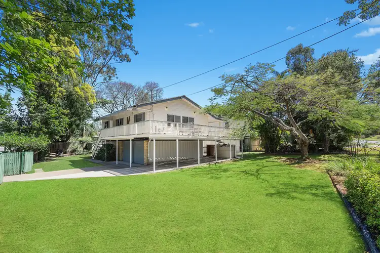 2 Camelia Avenue