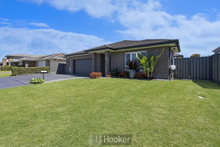Third view of Homely house listing, 40 John Darling Avenue, Belmont North NSW 2280