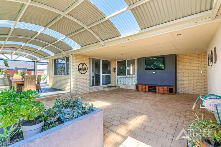 Third view of Homely house listing, 5 Berkeley Loop, Piara Waters WA 6112