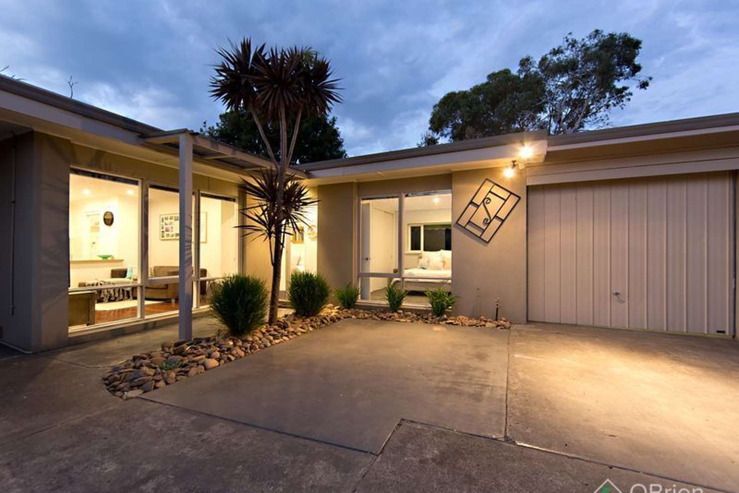 Main view of Homely unit listing, 4/17 Eel Race Road, Carrum VIC 3197