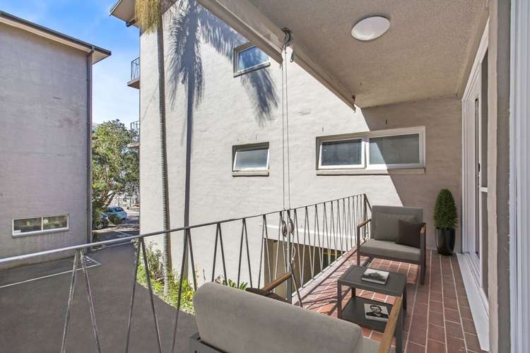 Third view of Homely apartment listing, 2/3 Ozone Street, Cronulla NSW 2230