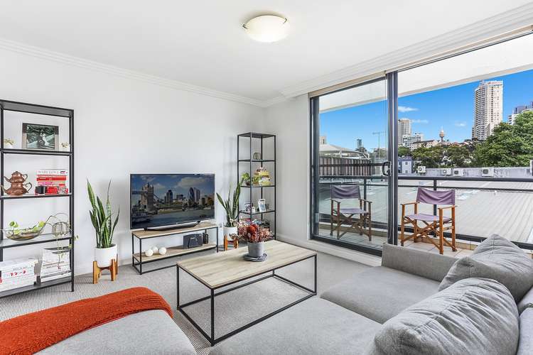 Third view of Homely apartment listing, 28/74-76 McLachlan Avenue, Rushcutters Bay NSW 2011