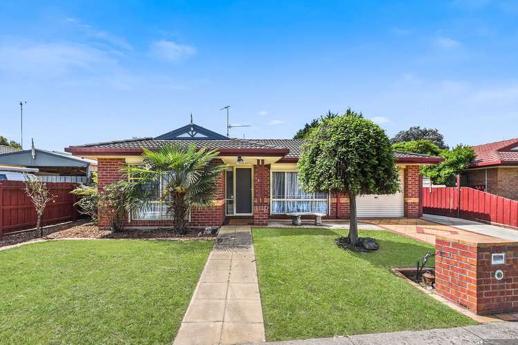 6 Claire Close, Pakenham VIC 3810