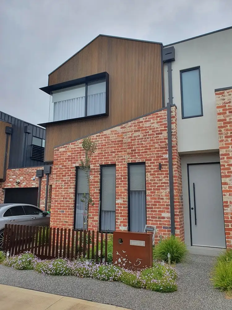 5 Rosemary Lane