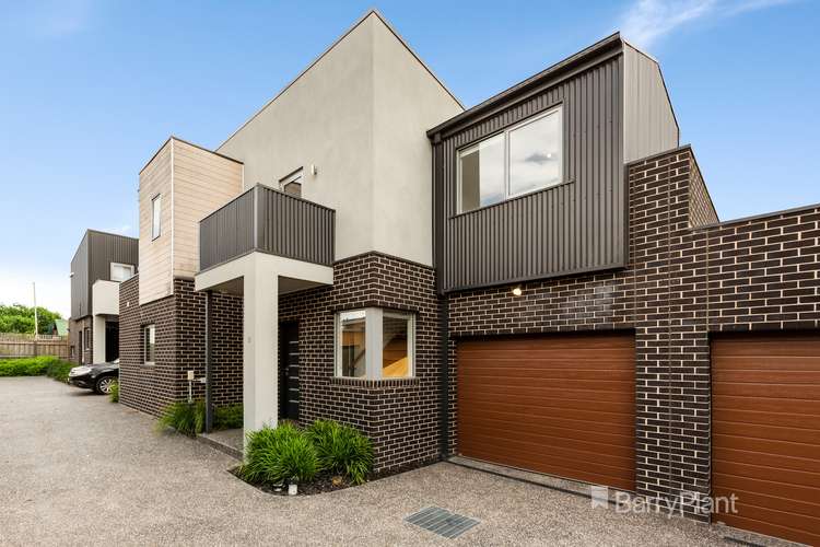Main view of Homely townhouse listing, 2/401 Murray Road, Preston VIC 3072