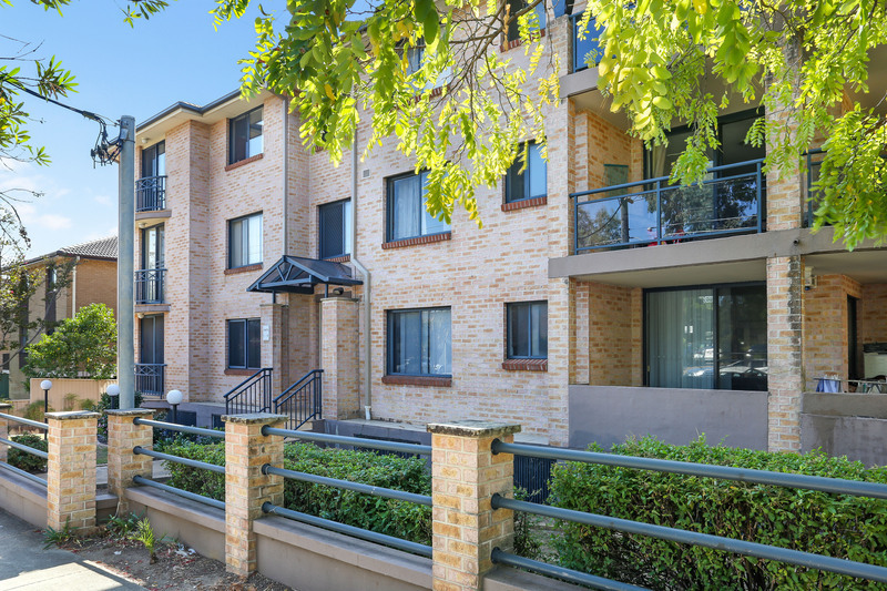 Main view of Homely unit listing, 4/3-11 Normanby Road, Auburn NSW 2144