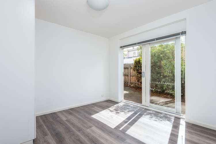 Fifth view of Homely apartment listing, 2/608 Bell Street, Preston VIC 3072