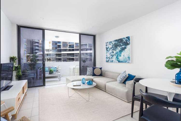 Main view of Homely apartment listing, 302/8 Deshon Street, Woolloongabba QLD 4102