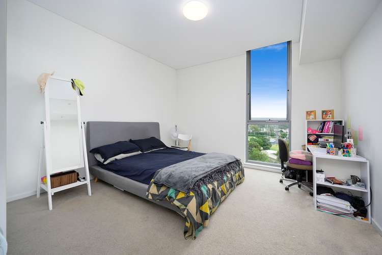 Fifth view of Homely apartment listing, E931/1-39 Lord Sheffield Circuit, Penrith NSW 2750