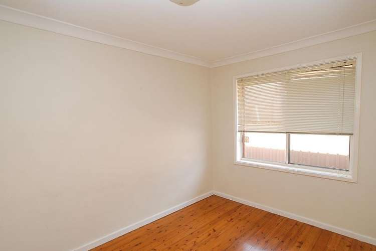 Fourth view of Homely unit listing, 2/57 Lake Entrance Road, Warilla NSW 2528