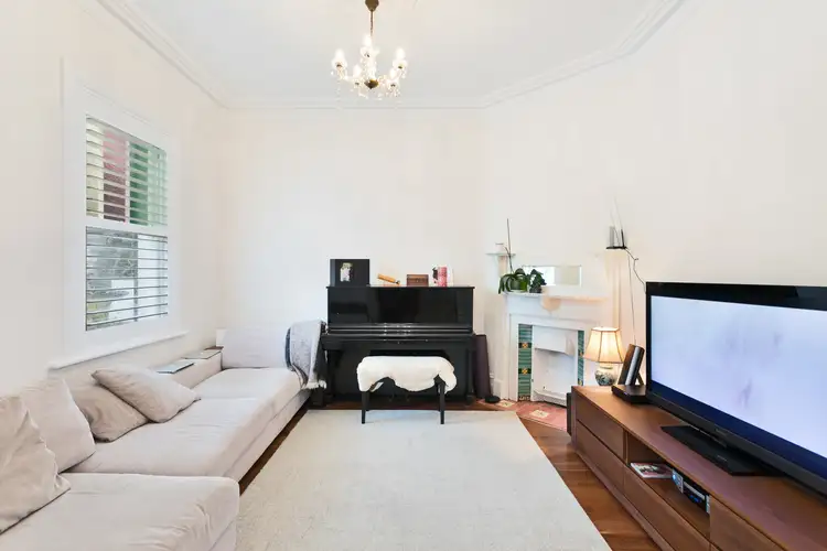 33a Cameron St