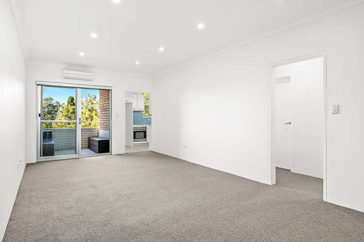 Third view of Homely apartment listing, 8/53-55 Parramatta Street, Cronulla NSW 2230