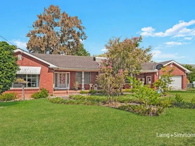 6 Jackson Crescent