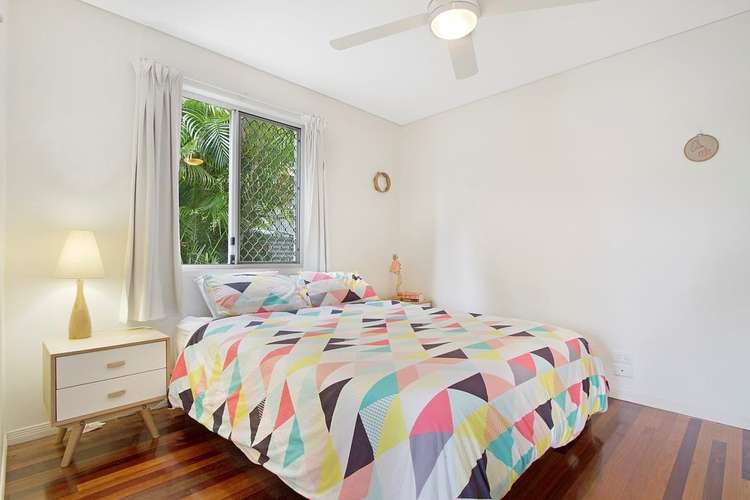 Fifth view of Homely unit listing, 4/15 Halstead Street, Coorparoo QLD 4151