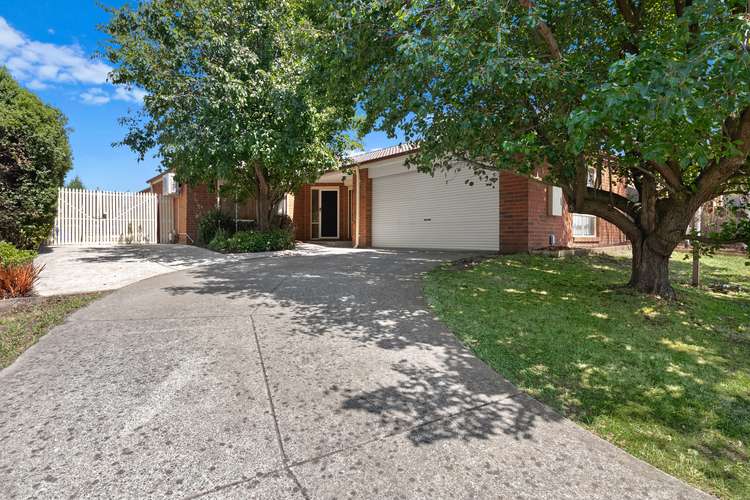 63 Earlsfield Drive, Berwick VIC 3806