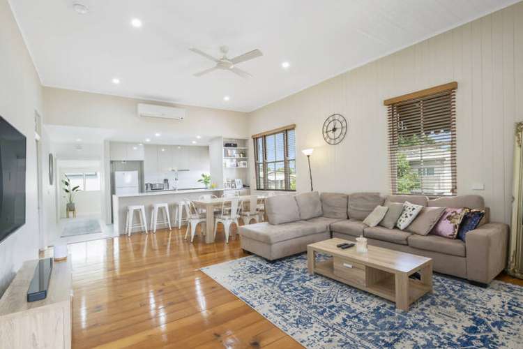 Main view of Homely unit listing, 2/191 Norman Avenue, Norman Park QLD 4170