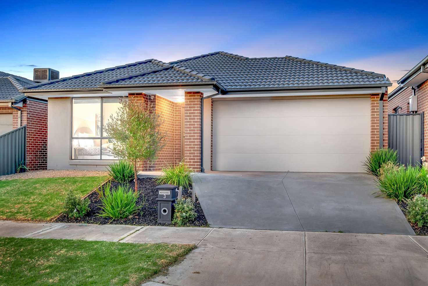 Main view of Homely house listing, 3 Scenery Drive, Craigieburn VIC 3064