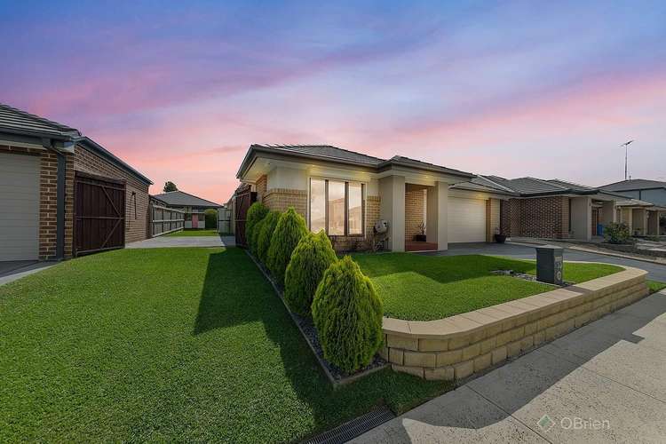 10 Dartnell Street, Cranbourne East VIC 3977