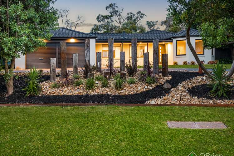 8 Daniel Drive, Langwarrin VIC 3910