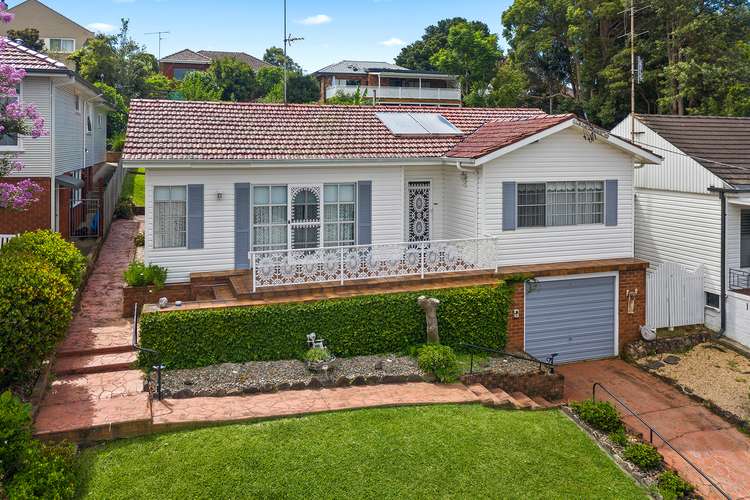 23 Stanleigh Crescent, West Wollongong NSW 2500