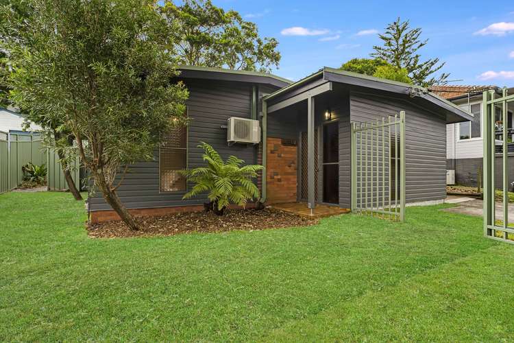 8 Kirkdale Drive, Kotara South NSW 2289