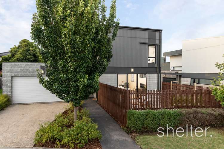 Main view of Homely townhouse listing, 1/5 Yunki Court, Ashwood VIC 3147