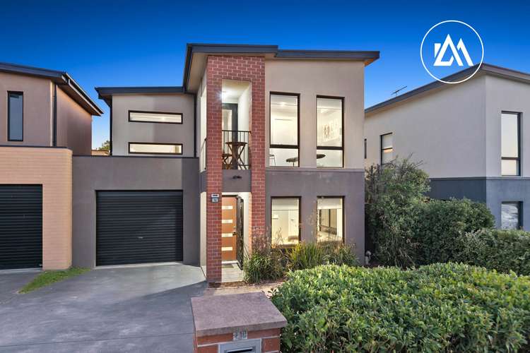 Main view of Homely townhouse listing, 10 Protea Street, Carrum Downs VIC 3201