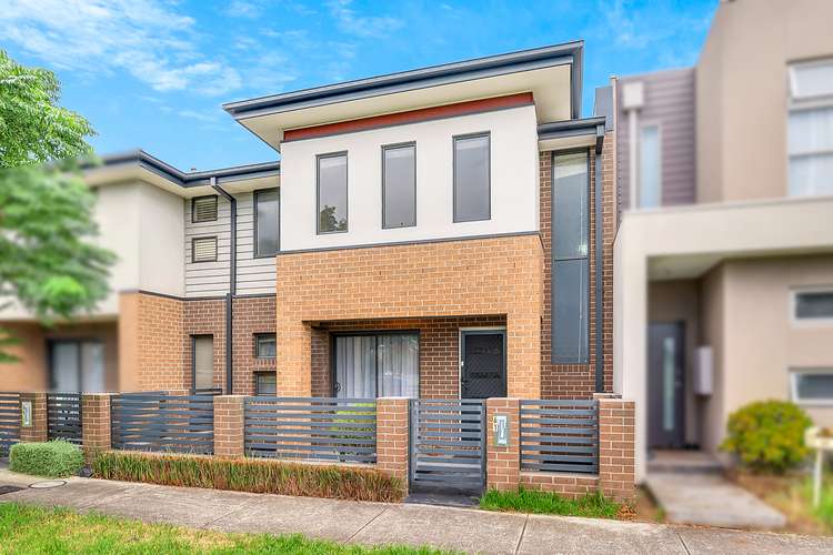 Main view of Homely townhouse listing, 61 Clarendon Avenue, Craigieburn VIC 3064