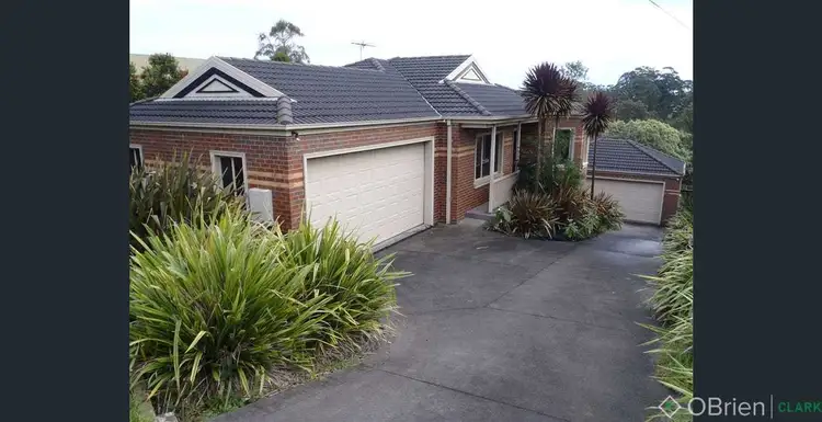 1/15 Balmoral Crescent, Drouin VIC 3818