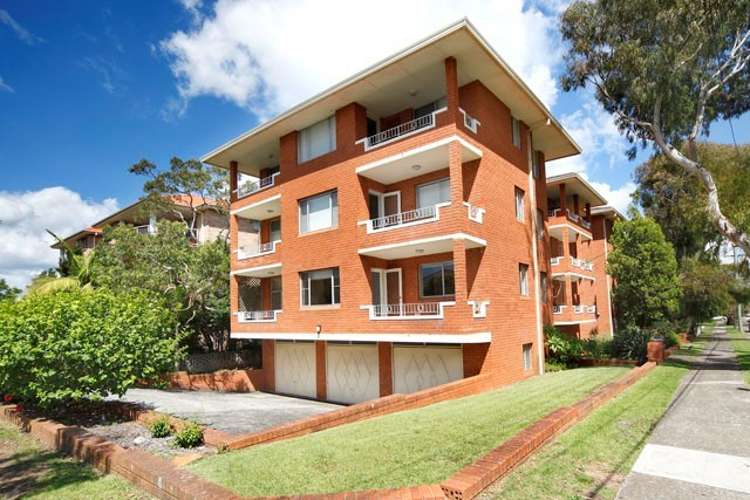 Main view of Homely unit listing, 2/26A Burke Road, Cronulla NSW 2230