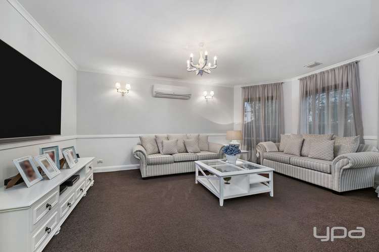 Fifth view of Homely house listing, 8 Cooinda Close, Burnside VIC 3023
