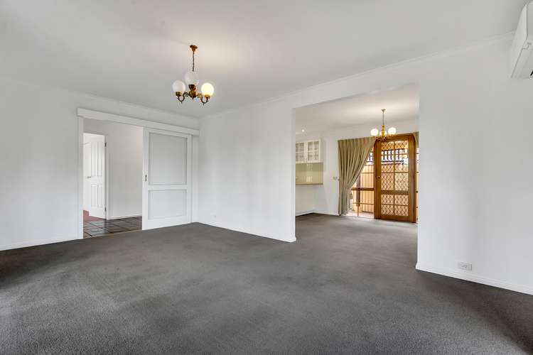 Fifth view of Homely house listing, 7 Enfield Place, Craigieburn VIC 3064