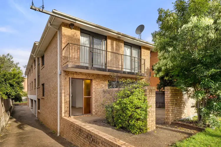 5/8 Tilba Street
