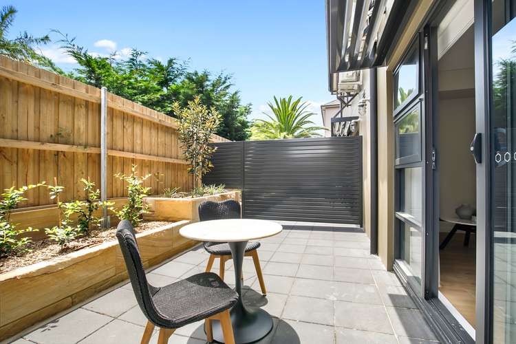 Main view of Homely studio listing, 13/112 Sydney Road, Fairlight NSW 2094
